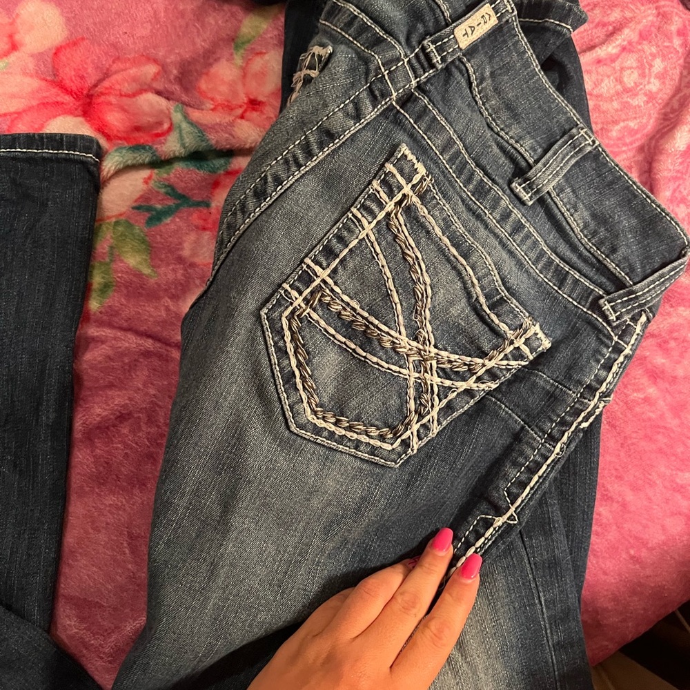 Women’s Ariat jeans!